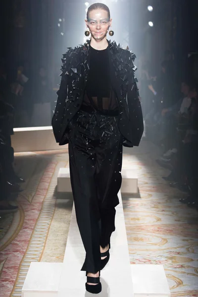 Look 41